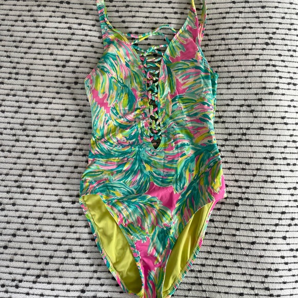 Lilly Pulitzer Swimsuit - Picture 4 of 16